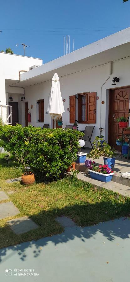 Maria Charalampaki Studios Skyros Exteriör bild